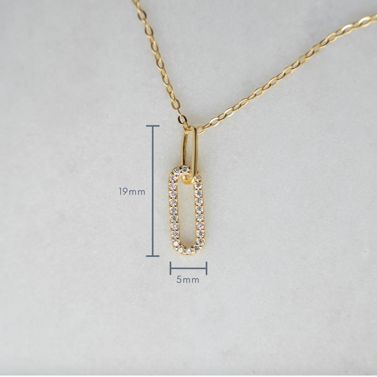 Dainty Gold Interlocking Pendant Necklace