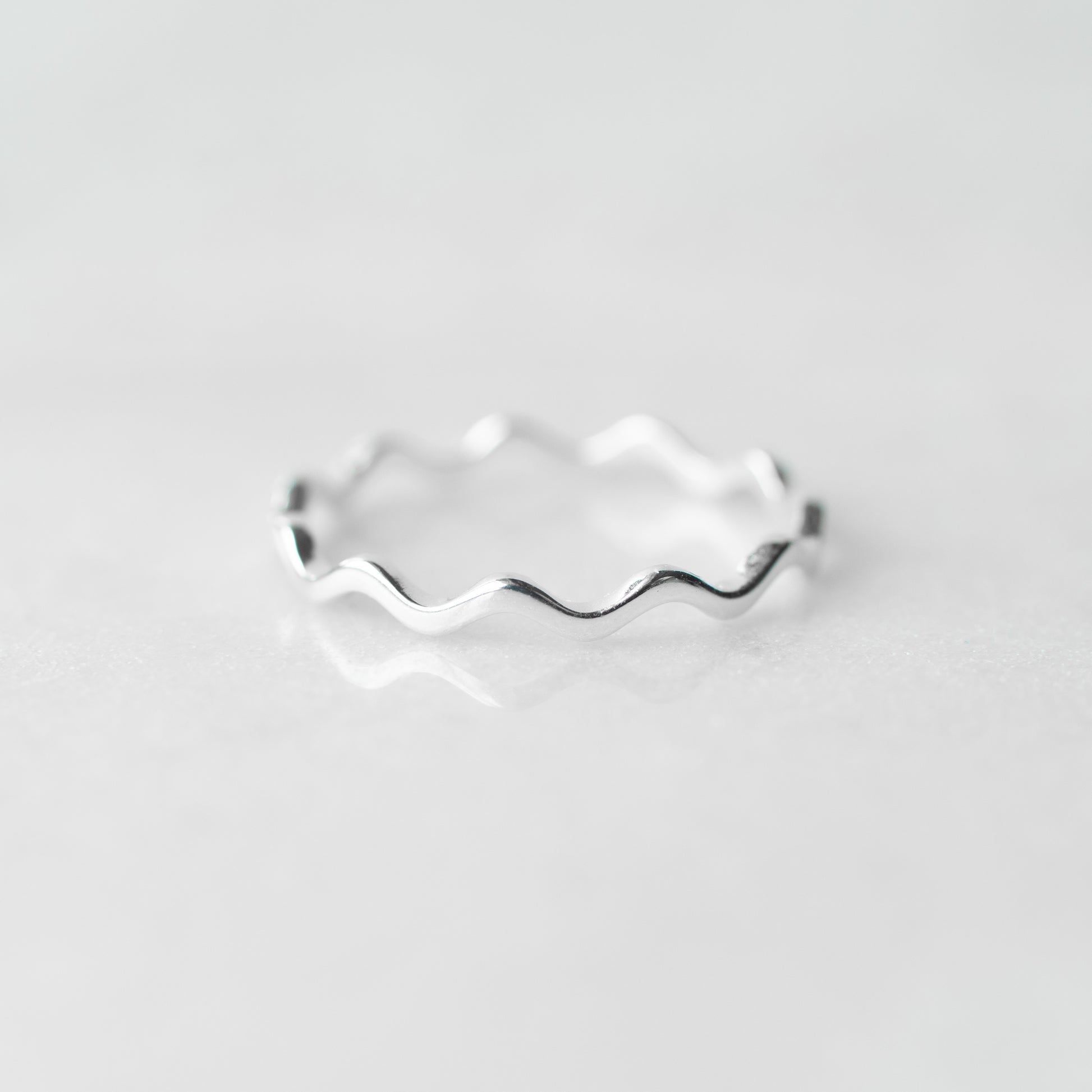 Nalu wave ring in 925 sterling silver