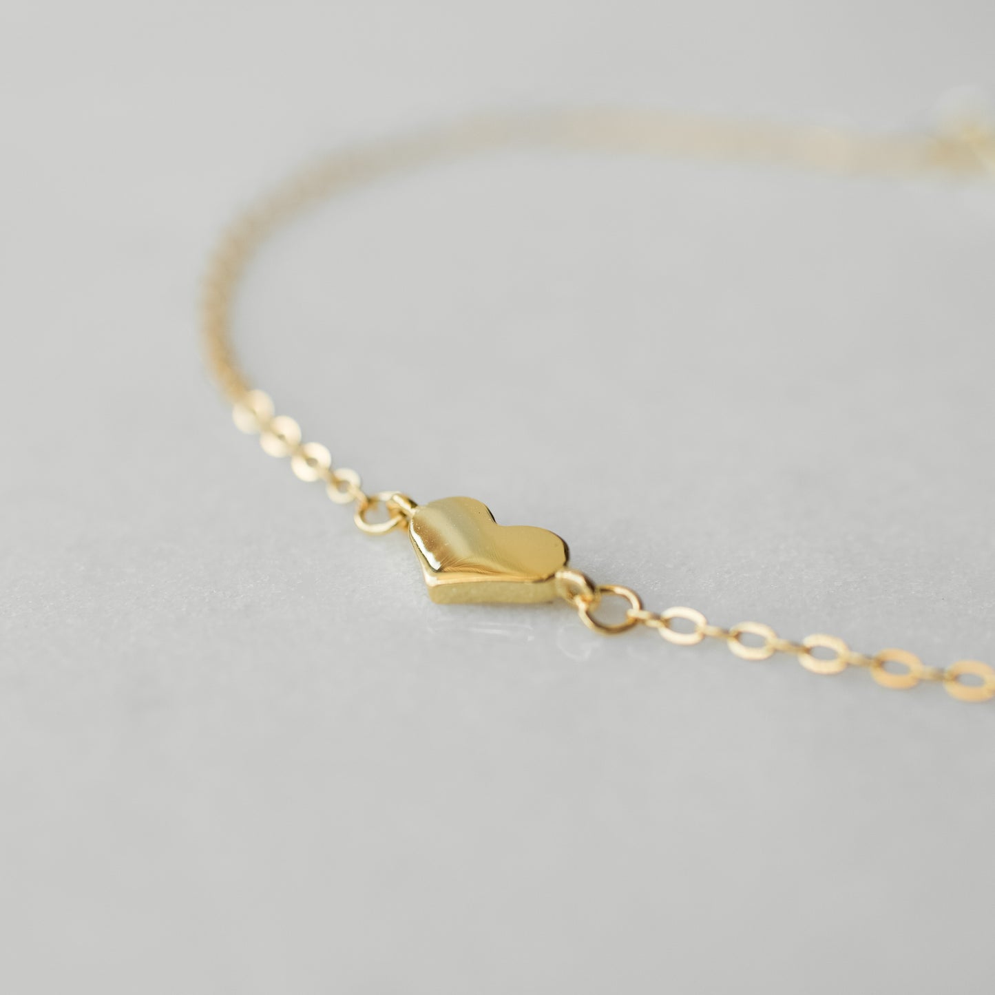 Dainty Gold Heart Bracelet