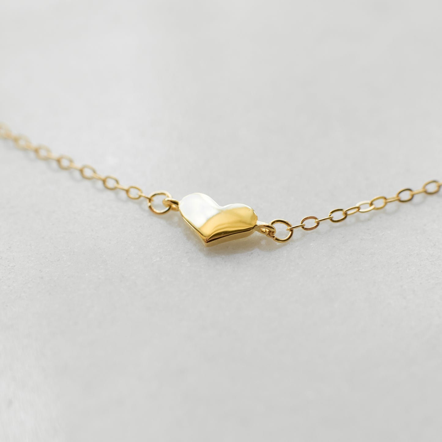 Dainty Gold Heart Bracelet