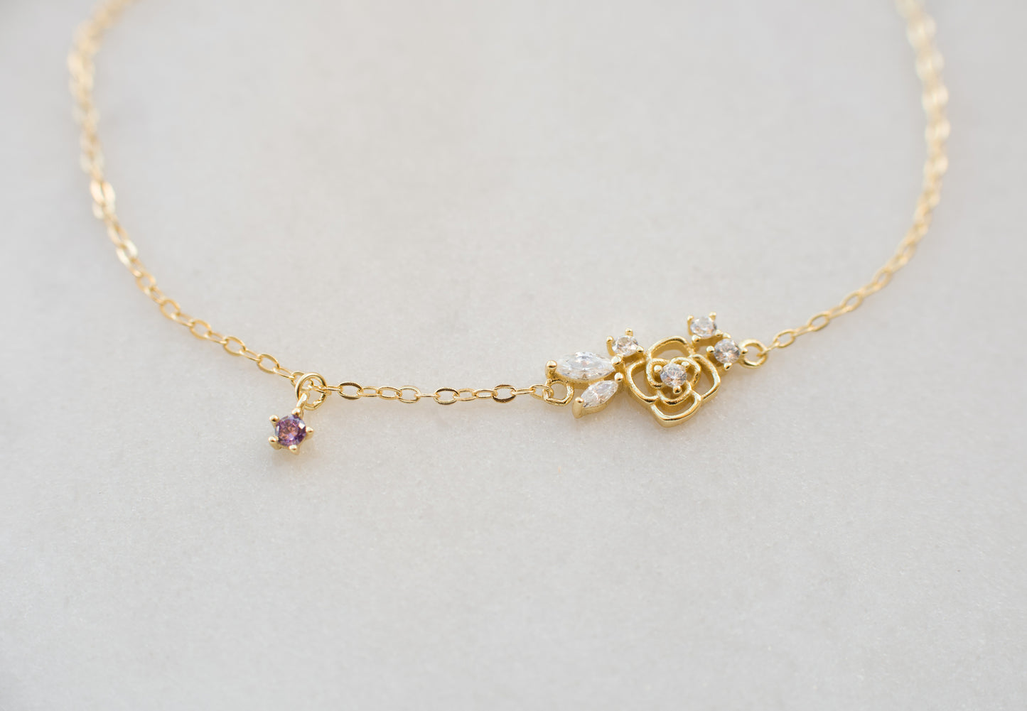 Dainty 14K Gold Flower Bracelet