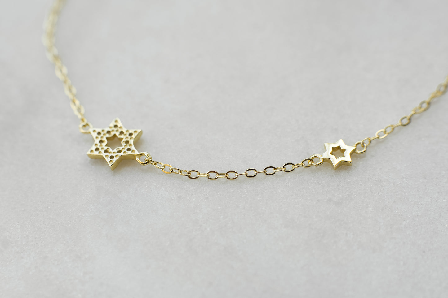 Dainty Gold Star Bracelet