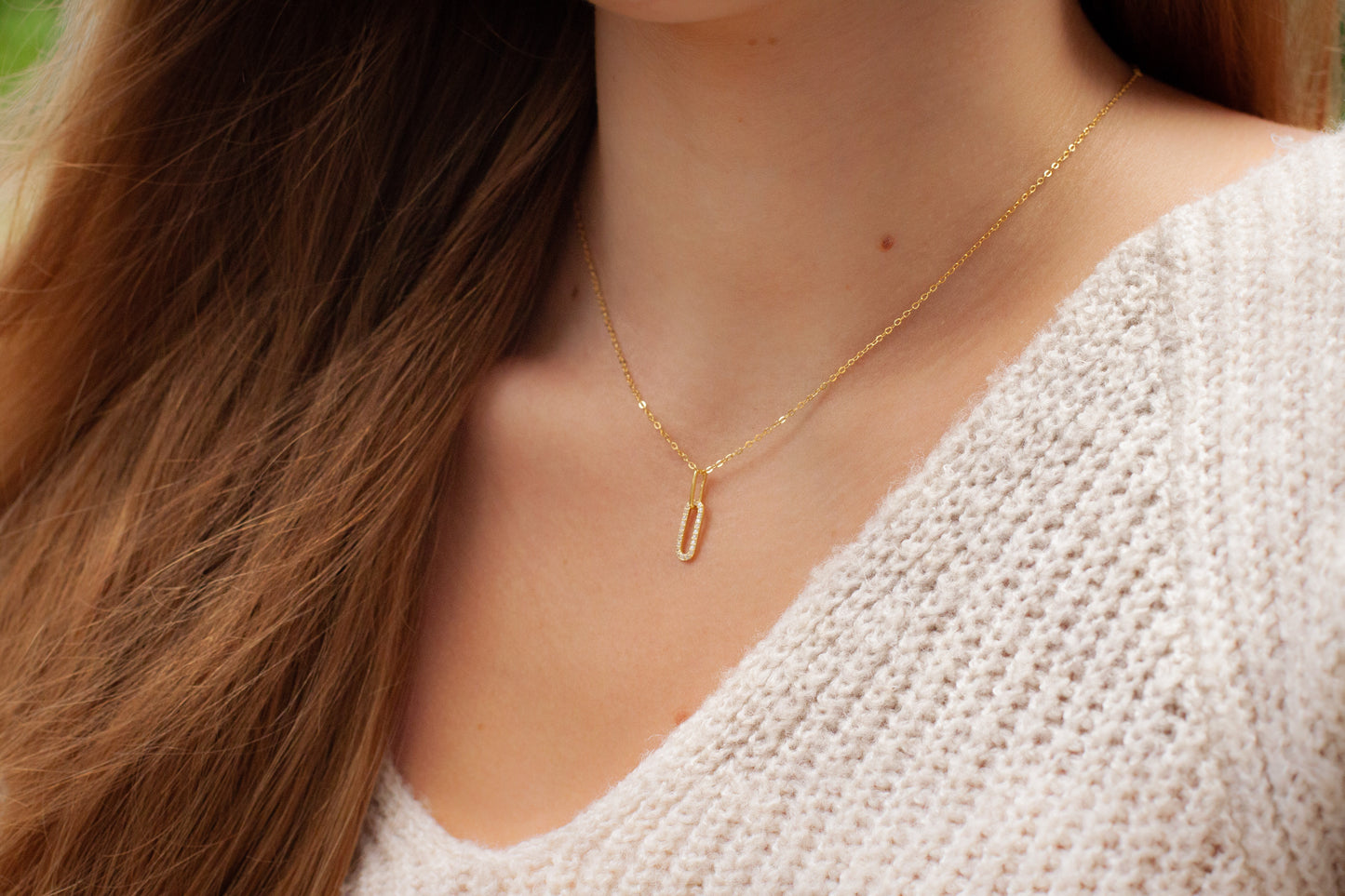 Dainty Gold Interlocking Pendant Necklace