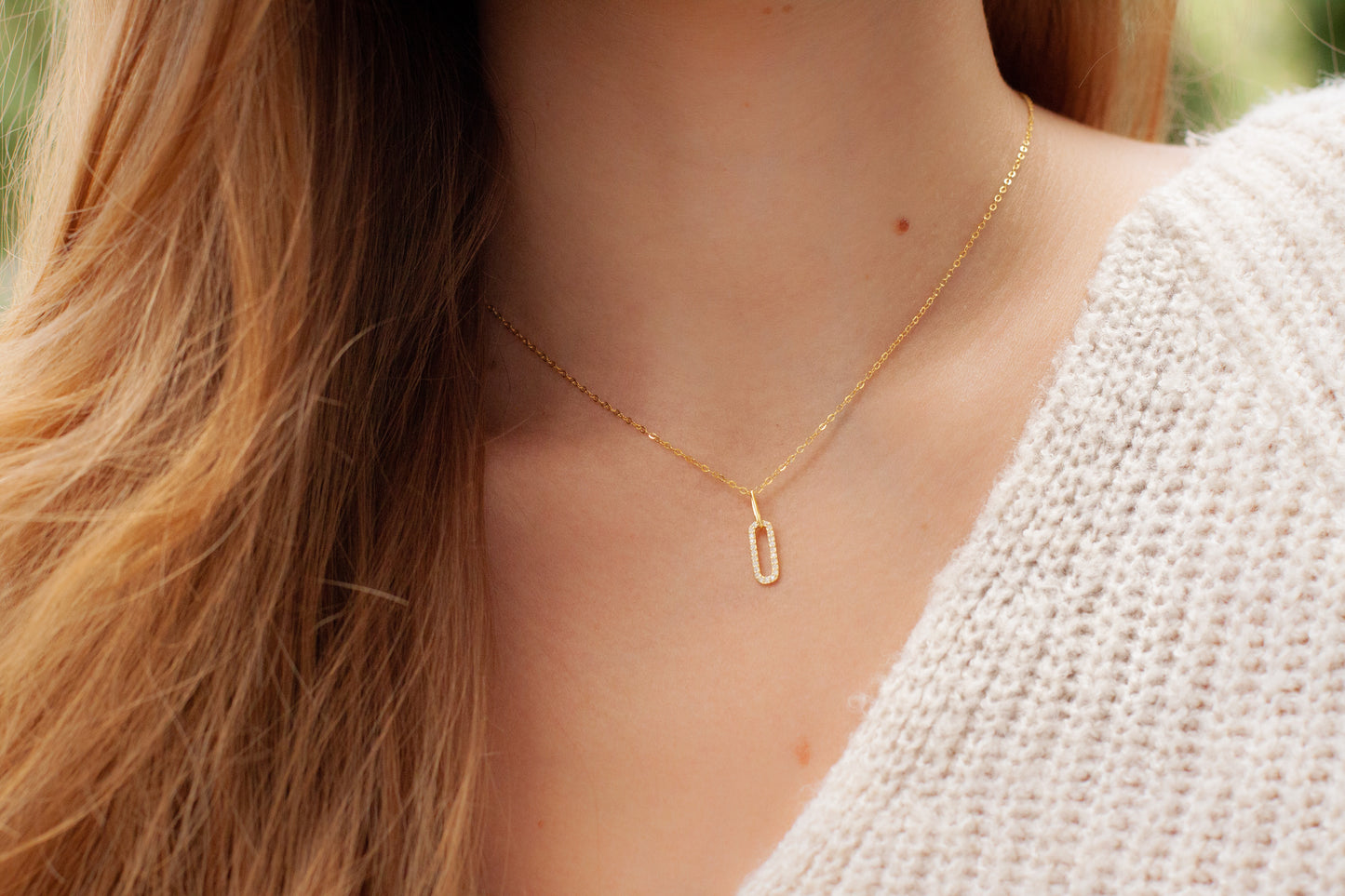 Dainty Gold Interlocking Pendant Necklace