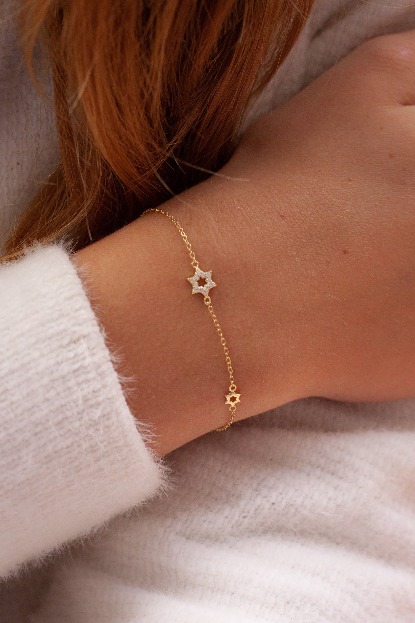 Dainty Gold Star Bracelet