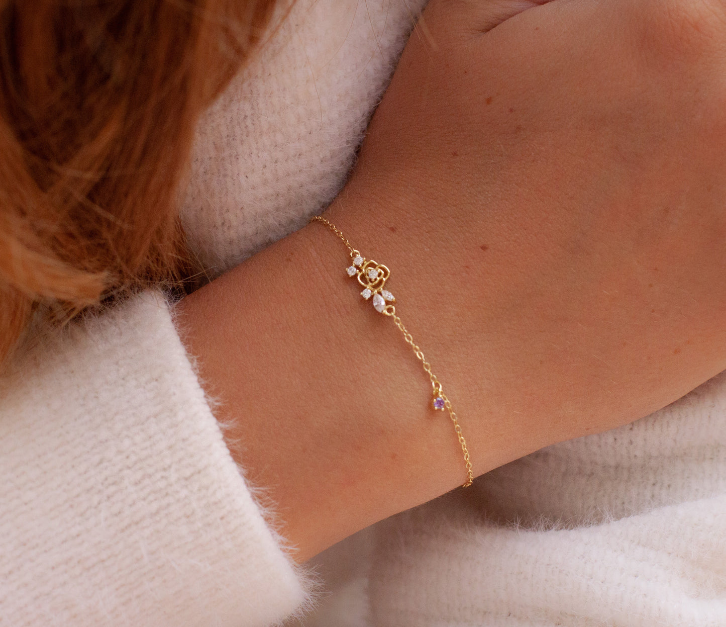 Dainty 14K Gold Flower Bracelet