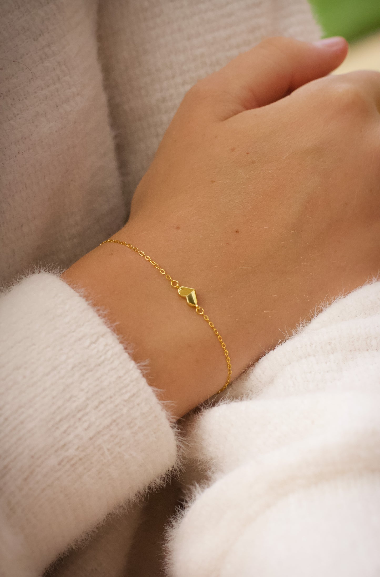 Dainty Gold Heart Bracelet