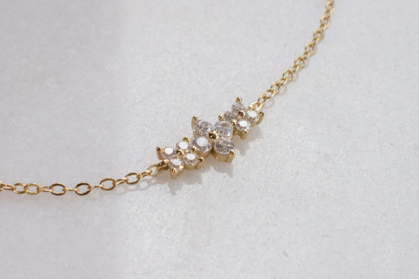 Dainty Three Flowers Necklace