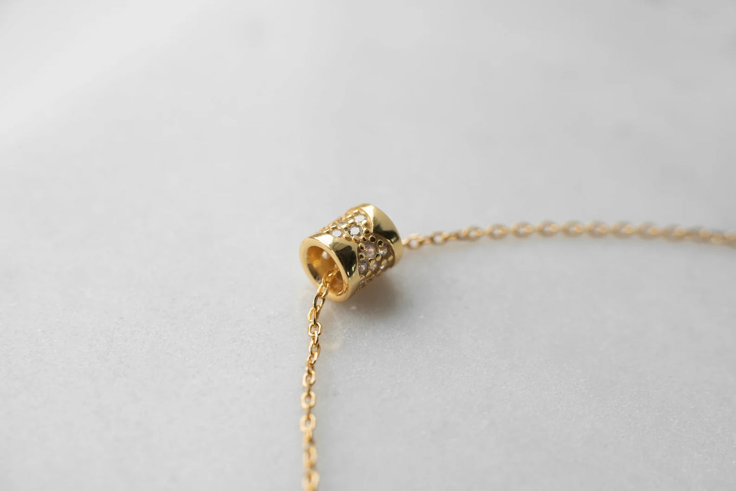 Delicate Gold Cubic Zirconia Cylinder Necklace